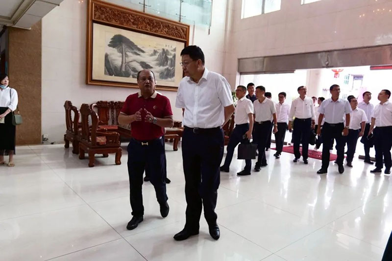 Walikota Foshan City, Bai Tao, mengunjungi Yuteng Medical dan sangat berbicara!
